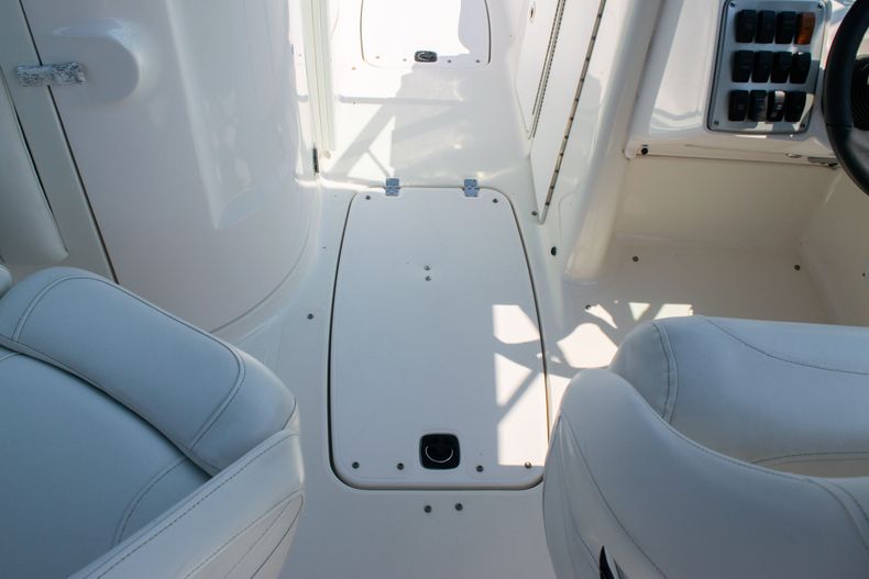 Thumbnail 25 for Used 2012 Hurricane SunDeck 2400 OB boat for sale in West Palm Beach, FL