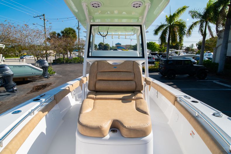 Thumbnail 40 for New 2020 Sportsman Masters 267OE Bay Boat boat for sale in Fort Lauderdale, FL