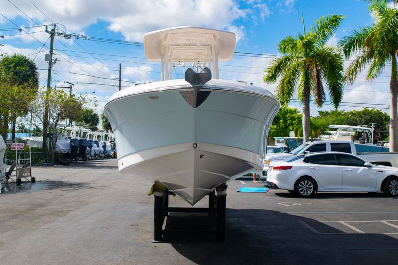 Thumbnail 1 for Used 2019 Robalo R242 Center Console boat for sale in West Palm Beach, FL