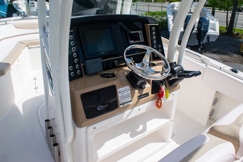Thumbnail 19 for Used 2019 Robalo R242 Center Console boat for sale in West Palm Beach, FL