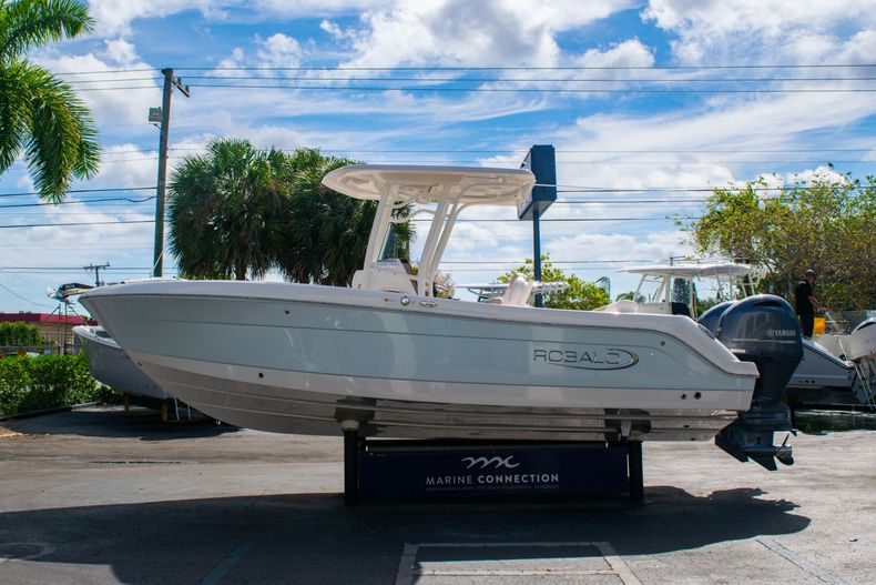 Thumbnail 3 for Used 2019 Robalo R242 Center Console boat for sale in West Palm Beach, FL