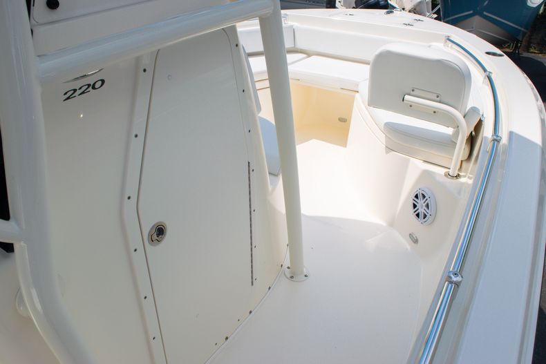 Thumbnail 32 for New 2020 Cobia 220 CC Center Console boat for sale in West Palm Beach, FL