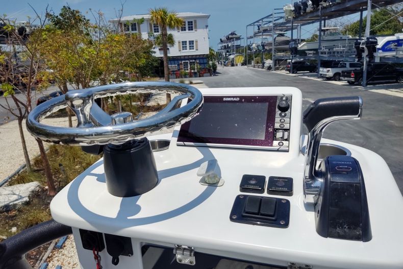Thumbnail 15 for Used 2015 Sportsman Masters 247 Bay Boat boat for sale in Islamorada, FL