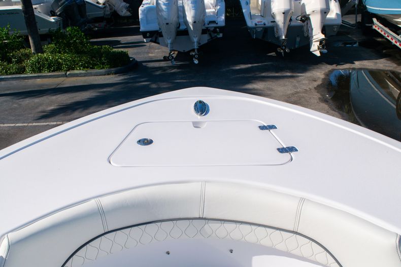 Thumbnail 33 for New 2020 Sportsman Heritage 211 Center Console boat for sale in Vero Beach, FL