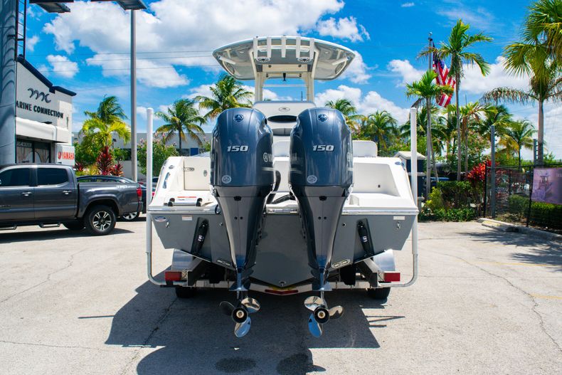 Thumbnail 6 for New 2020 Cobia 240 CC Center Console boat for sale in Fort Lauderdale, FL