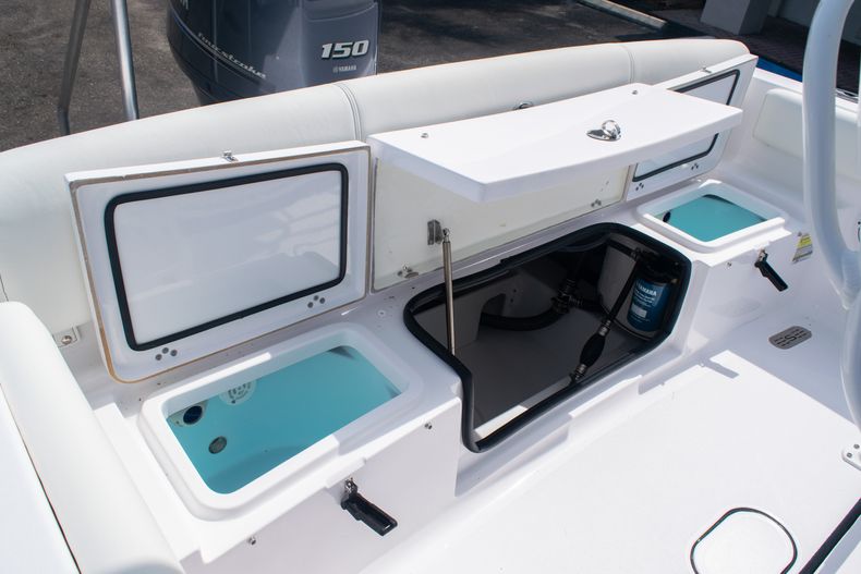 Thumbnail 10 for New 2020 Sportsman Heritage 211 Center Console boat for sale in West Palm Beach, FL