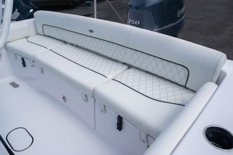 Thumbnail 11 for New 2020 Sportsman Heritage 211 Center Console boat for sale in West Palm Beach, FL