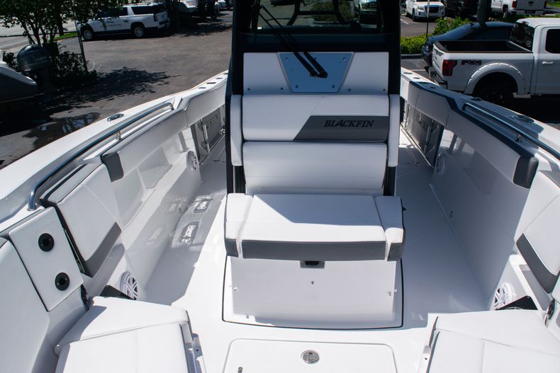Thumbnail 61 for New 2020 Blackfin 272CC boat for sale in West Palm Beach, FL