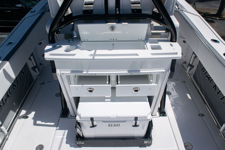 Thumbnail 21 for New 2020 Blackfin 272CC boat for sale in West Palm Beach, FL