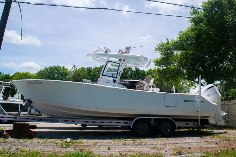 Thumbnail 1 for Used 2019 Sportsman Open 282TE Center Console boat for sale in West Palm Beach, FL