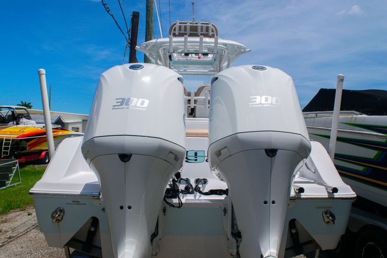 Thumbnail 7 for Used 2019 Sportsman Open 282TE Center Console boat for sale in West Palm Beach, FL