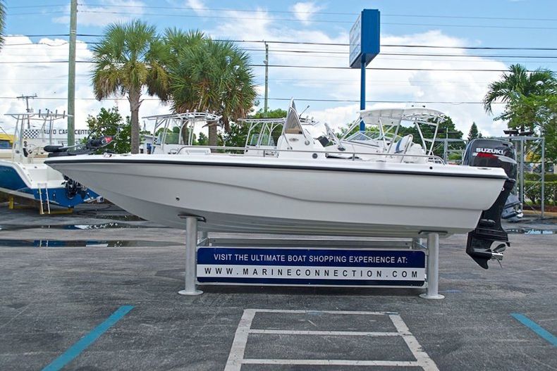 Thumbnail 4 for Used 2002 Mako Fishmaster 1900 CC Travis Edition boat for sale in West Palm Beach, FL