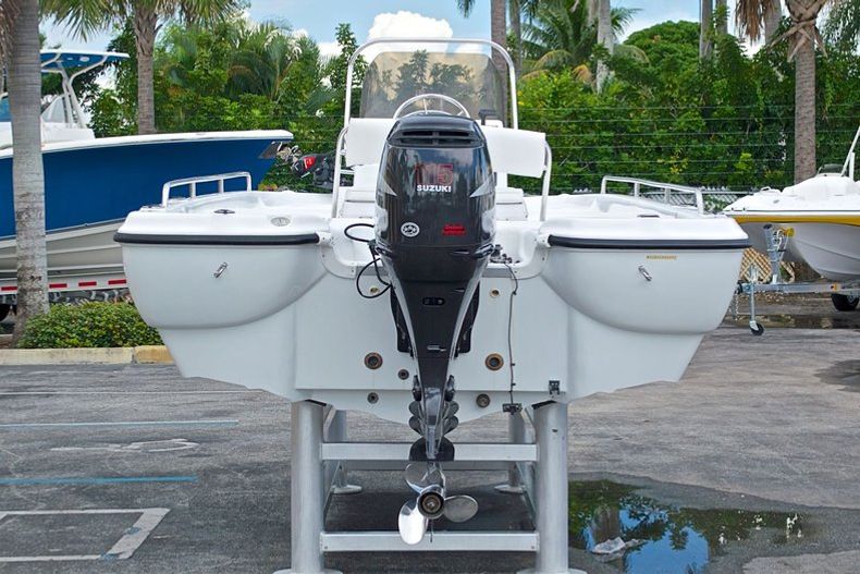Thumbnail 6 for Used 2002 Mako Fishmaster 1900 CC Travis Edition boat for sale in West Palm Beach, FL
