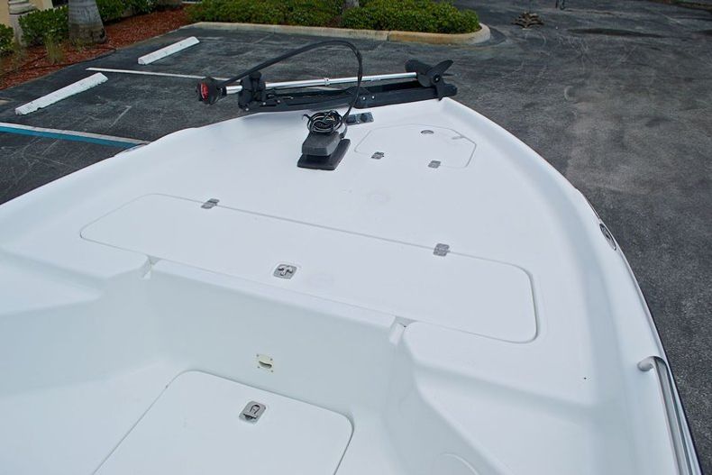 Thumbnail 37 for Used 2002 Mako Fishmaster 1900 CC Travis Edition boat for sale in West Palm Beach, FL