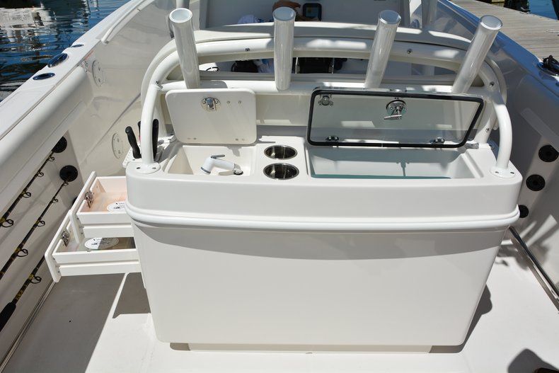 Thumbnail 13 for New 2015 Sailfish 270 CC Center Console boat for sale in West Palm Beach, FL