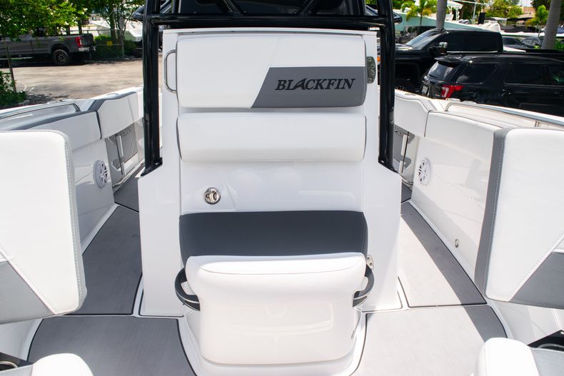 Thumbnail 34 for Used 2018 Blackfin 212CC Center Console boat for sale in West Palm Beach, FL