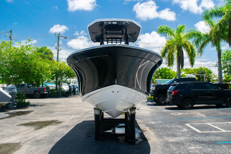 Thumbnail 2 for Used 2018 Blackfin 212CC Center Console boat for sale in West Palm Beach, FL