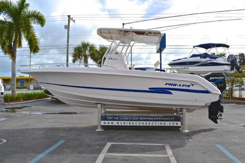 Thumbnail 6 for Used 2003 Pro-Line 23 Sport Center Console boat for sale in West Palm Beach, FL