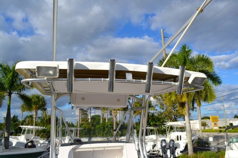 Thumbnail 23 for Used 2003 Pro-Line 23 Sport Center Console boat for sale in West Palm Beach, FL