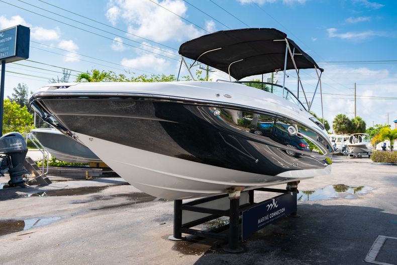Thumbnail 3 for New 2020 Hurricane SD 2410 OB boat for sale in Vero Beach, FL