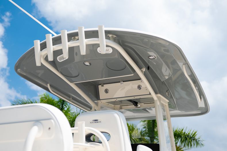 Thumbnail 8 for New 2020 Cobia 262 CC Center Console boat for sale in West Palm Beach, FL
