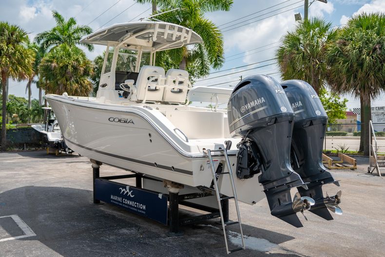 Thumbnail 5 for New 2020 Cobia 262 CC Center Console boat for sale in West Palm Beach, FL
