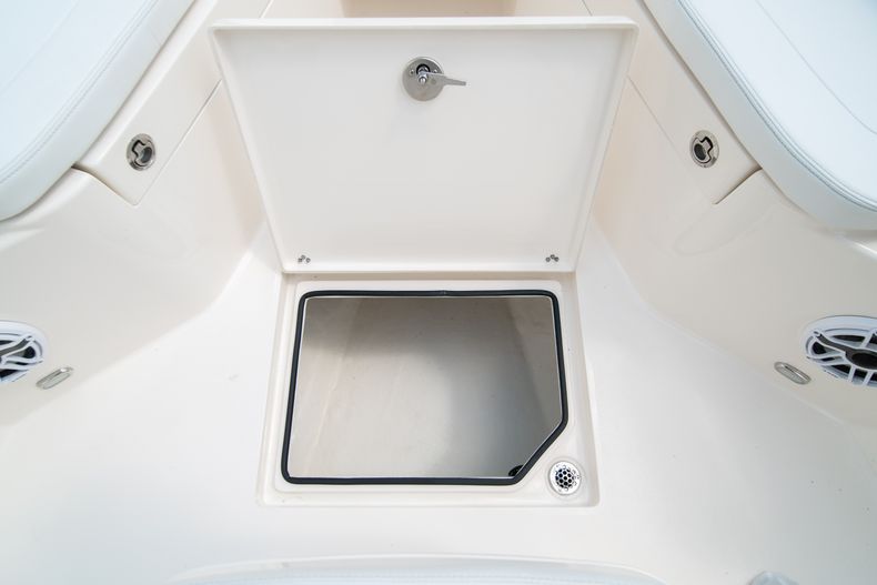 Thumbnail 39 for New 2020 Cobia 262 CC Center Console boat for sale in West Palm Beach, FL