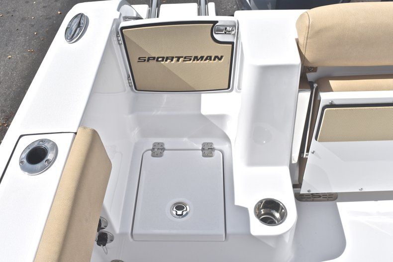 Thumbnail 13 for New 2019 Sportsman Open 252 Center Console boat for sale in West Palm Beach, FL