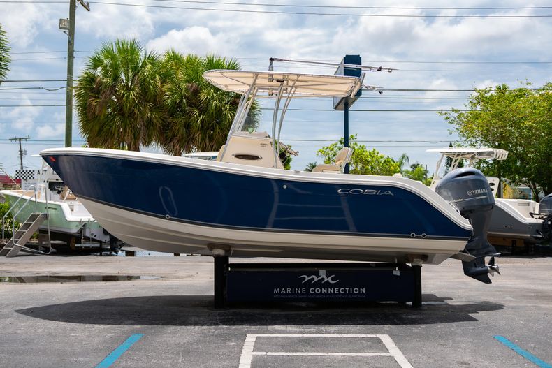 Thumbnail 6 for Used 2014 Cobia 217 Center Console boat for sale in West Palm Beach, FL