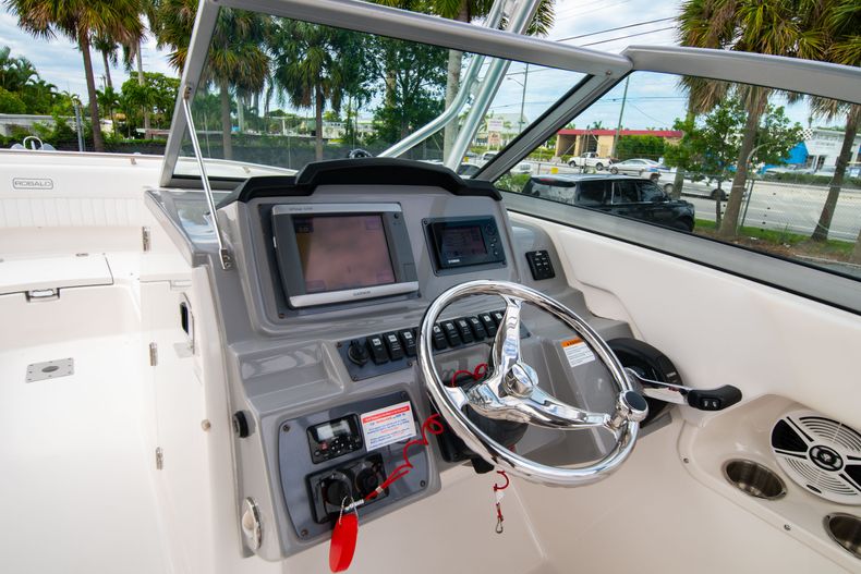 Thumbnail 28 for Used 2014 Robalo R247 Dual Console boat for sale in West Palm Beach, FL