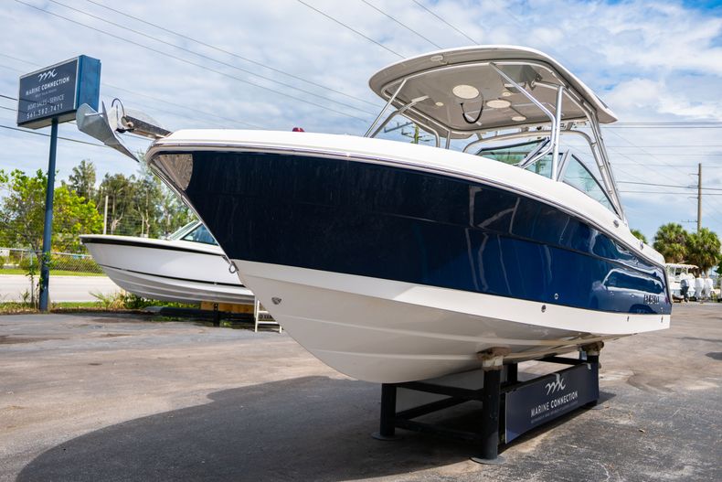 Thumbnail 4 for Used 2014 Robalo R247 Dual Console boat for sale in West Palm Beach, FL