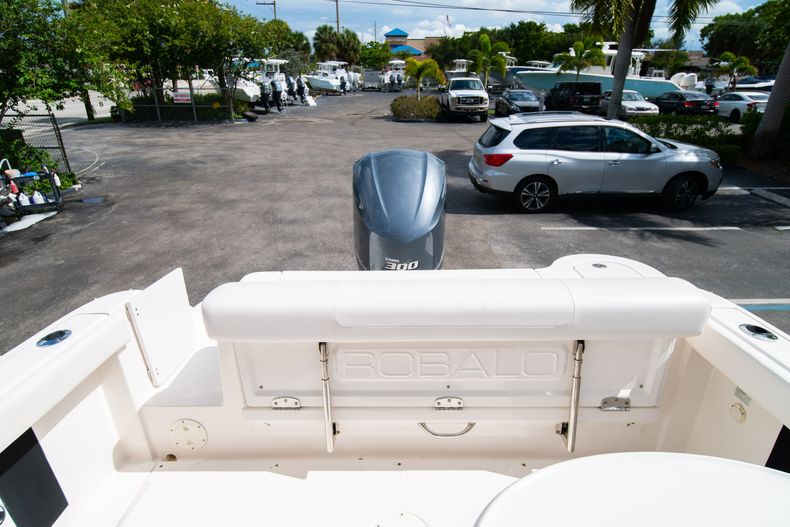 Thumbnail 17 for Used 2014 Robalo R247 Dual Console boat for sale in West Palm Beach, FL