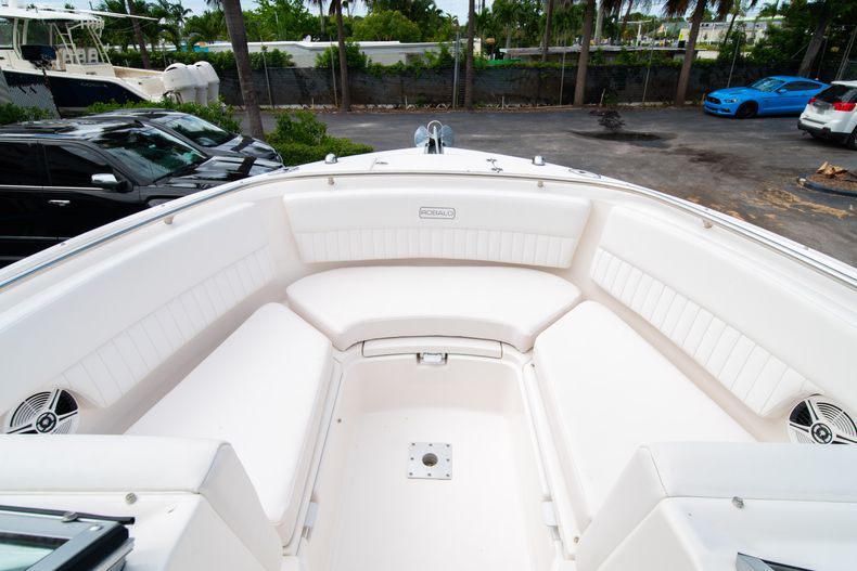 Thumbnail 44 for Used 2014 Robalo R247 Dual Console boat for sale in West Palm Beach, FL
