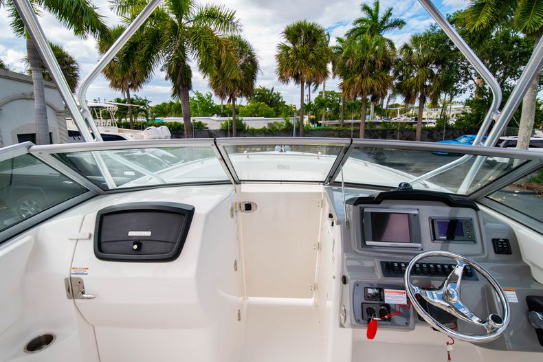 Thumbnail 40 for Used 2014 Robalo R247 Dual Console boat for sale in West Palm Beach, FL