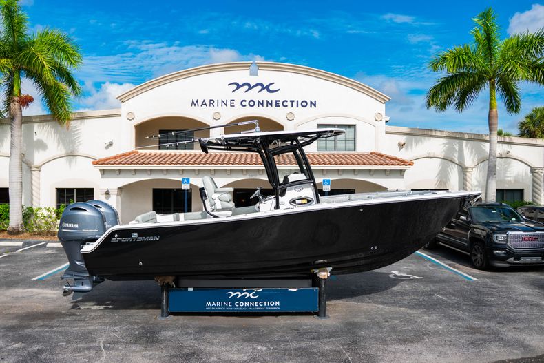 Photo for 2019 Sportsman Heritage 251 Center Console