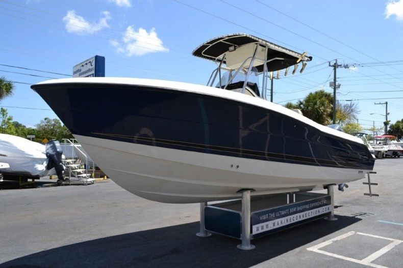 Thumbnail 3 for Used 2004 Hydra-Sports 2400 Center Console boat for sale in West Palm Beach, FL