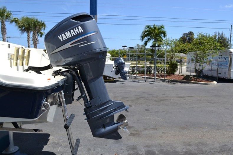 Thumbnail 16 for Used 2004 Hydra-Sports 2400 Center Console boat for sale in West Palm Beach, FL