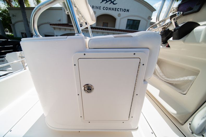 Thumbnail 16 for Used 2015 Pioneer Sportfish 222 Center Console boat for sale in West Palm Beach, FL