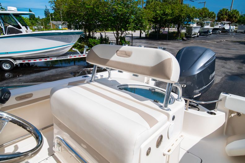 Thumbnail 29 for Used 2015 Pioneer Sportfish 222 Center Console boat for sale in West Palm Beach, FL