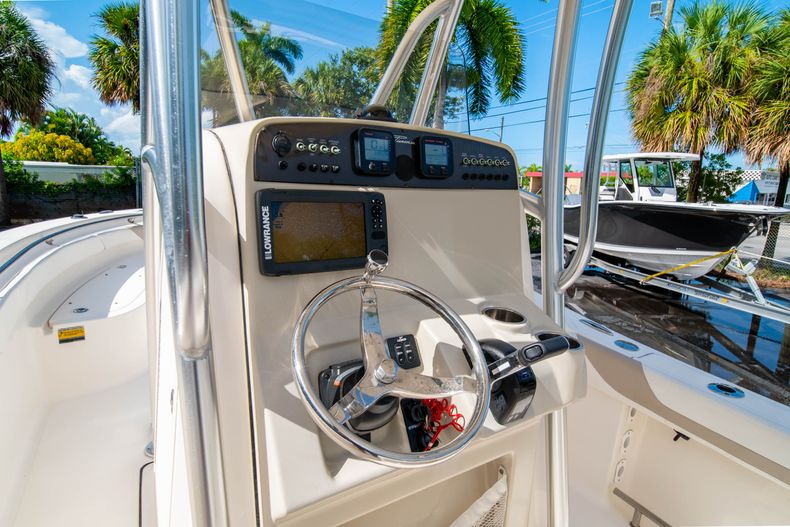 Thumbnail 27 for Used 2015 Pioneer Sportfish 222 Center Console boat for sale in West Palm Beach, FL