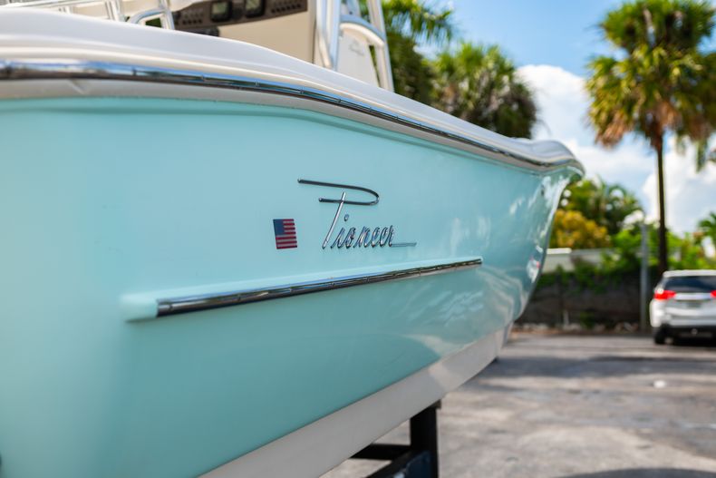 Thumbnail 11 for Used 2015 Pioneer Sportfish 222 Center Console boat for sale in West Palm Beach, FL