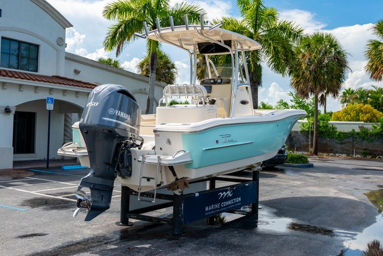 Thumbnail 10 for Used 2015 Pioneer Sportfish 222 Center Console boat for sale in West Palm Beach, FL