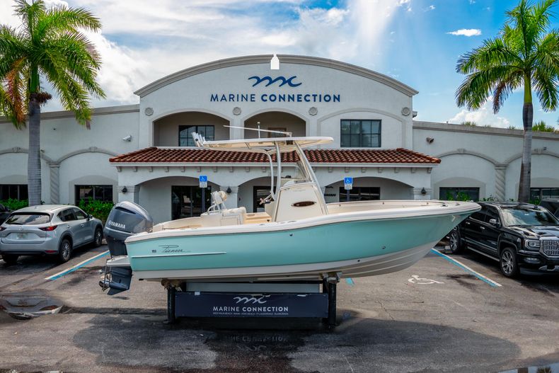 Used 2015 Pioneer Sportfish 222 Center Console boat for sale in West Palm Beach, FL