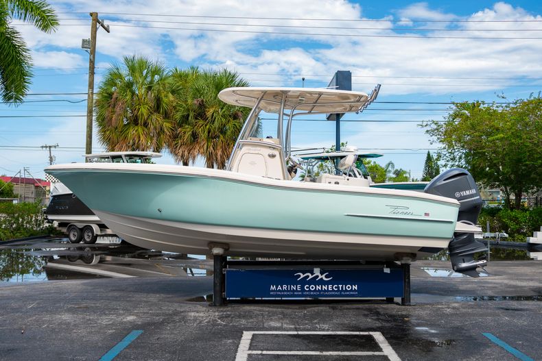 Thumbnail 6 for Used 2015 Pioneer Sportfish 222 Center Console boat for sale in West Palm Beach, FL