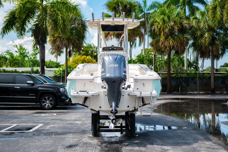 Thumbnail 9 for Used 2015 Pioneer Sportfish 222 Center Console boat for sale in West Palm Beach, FL