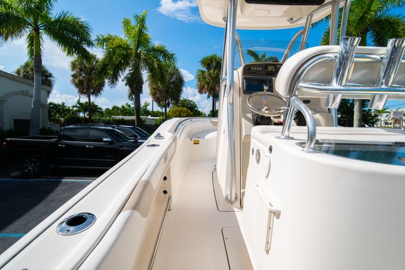 Thumbnail 20 for Used 2015 Pioneer Sportfish 222 Center Console boat for sale in West Palm Beach, FL