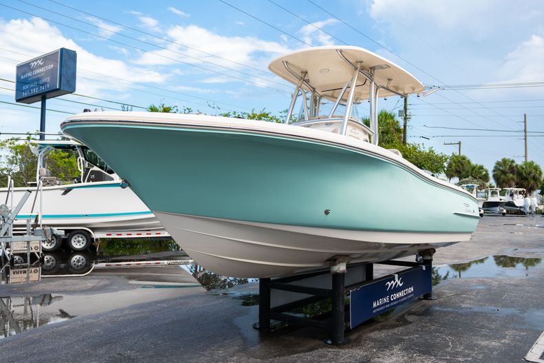 Thumbnail 4 for Used 2015 Pioneer Sportfish 222 Center Console boat for sale in West Palm Beach, FL
