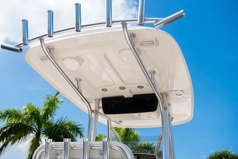 Thumbnail 12 for Used 2015 Pioneer Sportfish 222 Center Console boat for sale in West Palm Beach, FL