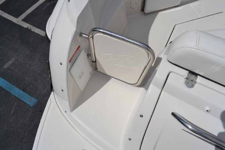 Thumbnail 37 for Used 2008 Monterey 270 CR Sport Cruiser boat for sale in West Palm Beach, FL
