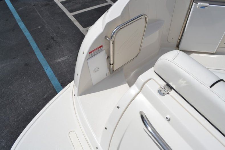 Thumbnail 38 for Used 2008 Monterey 270 CR Sport Cruiser boat for sale in West Palm Beach, FL